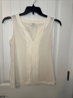 kate spade 100% silk Cream V-Notch Pleated Sleeveless Top unlined